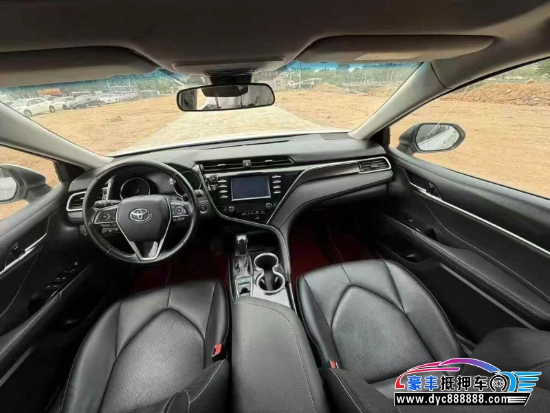 19年丰田凯美瑞轿车抵押车出售