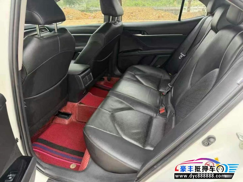 19年丰田凯美瑞轿车抵押车出售