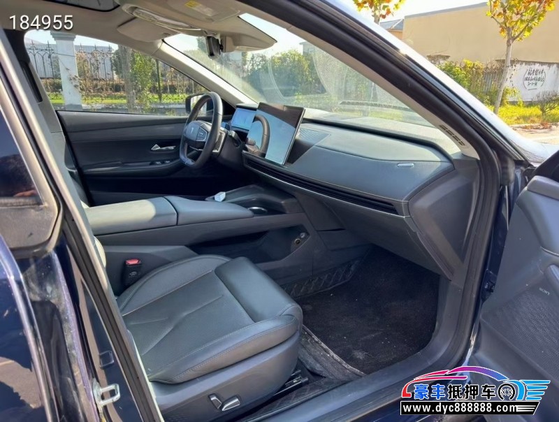 22年长安深蓝SL03轿车抵押车出售