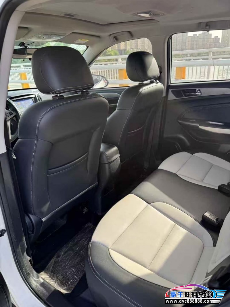 18年长安CS35轿车抵押车出售