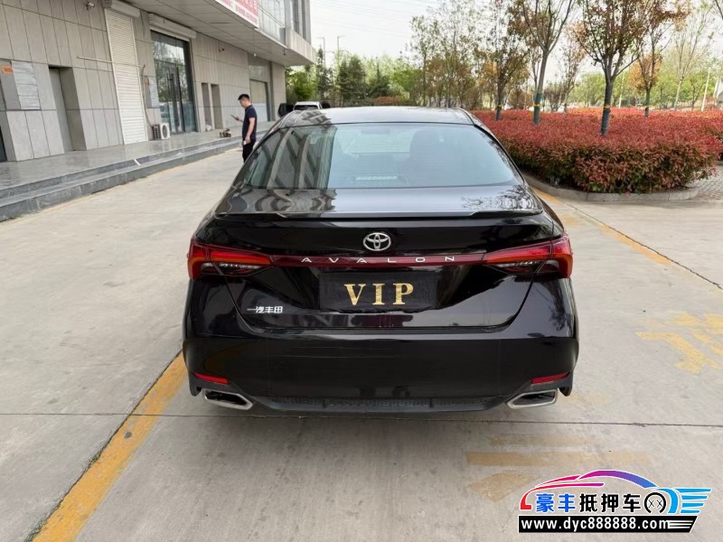 22年丰田亚洲龙轿车抵押车出售