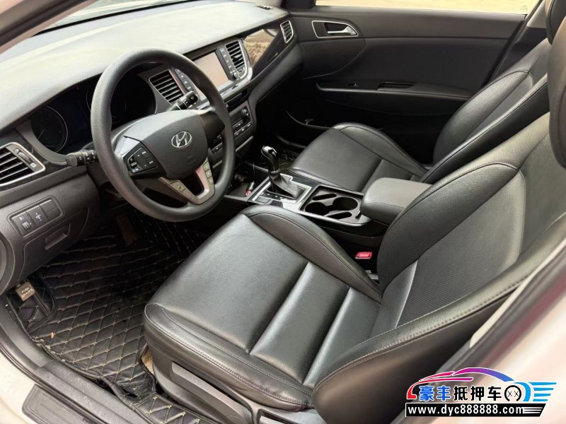 16年现代名图轿车抵押车出售