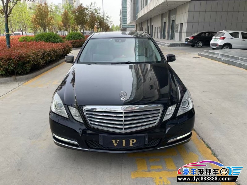 12年奔驰E轿车抵押车出售