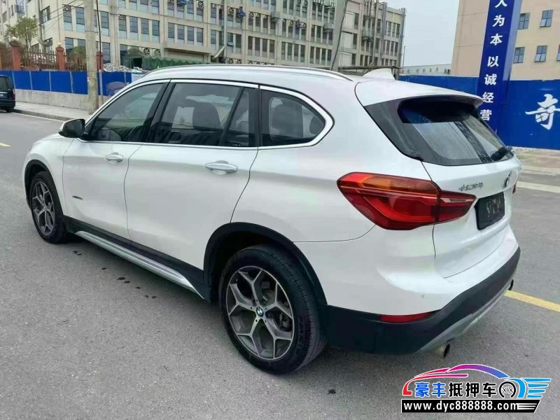 17年宝马X1轿车抵押车出售