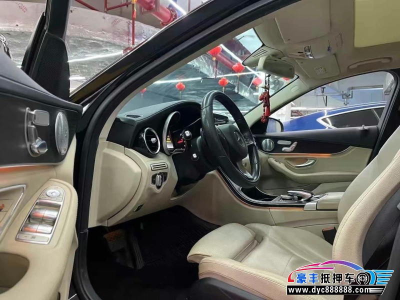 16年奔驰C轿车抵押车出售