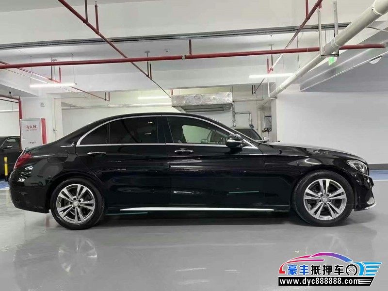 16年奔驰C轿车抵押车出售