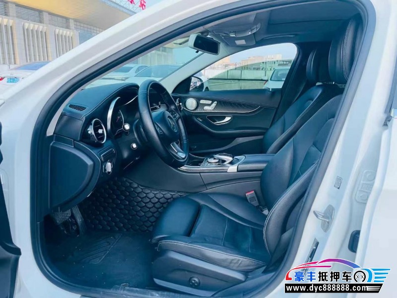 16年奔驰C轿车抵押车出售