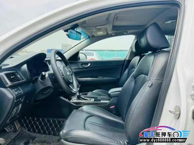 17年起亚K5轿车抵押车出售