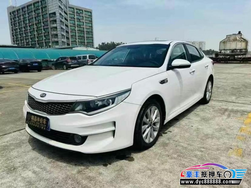 17年起亚K5轿车抵押车出售