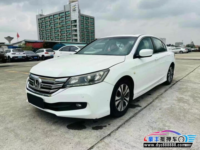 15年本田雅阁轿车抵押车出售