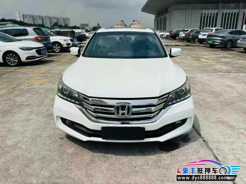 15年本田雅阁轿车抵押车出售