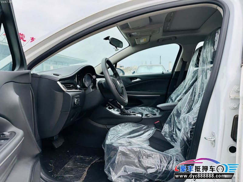 20年别克威朗轿车抵押车出售