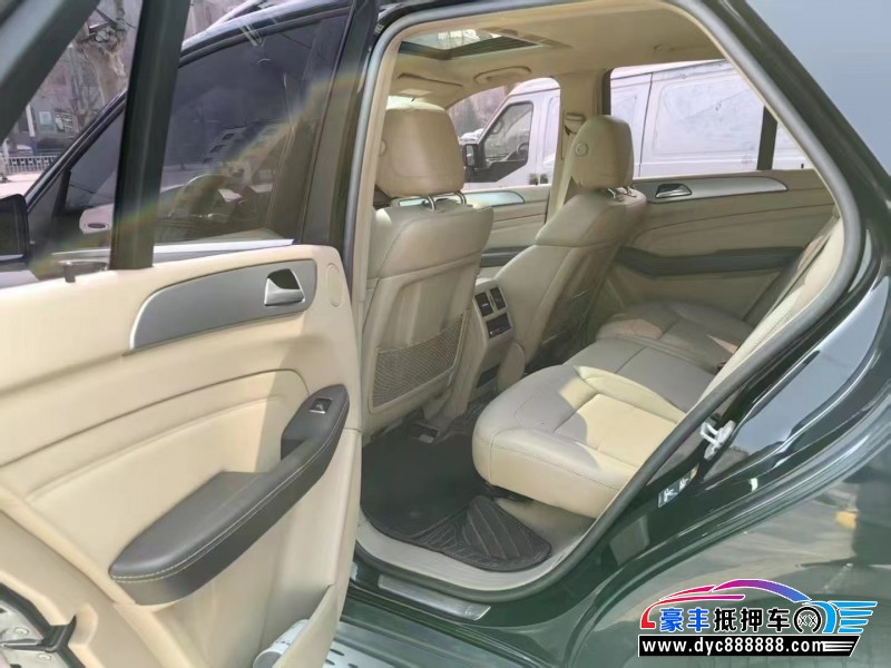 15年奔驰ML轿车抵押车出售