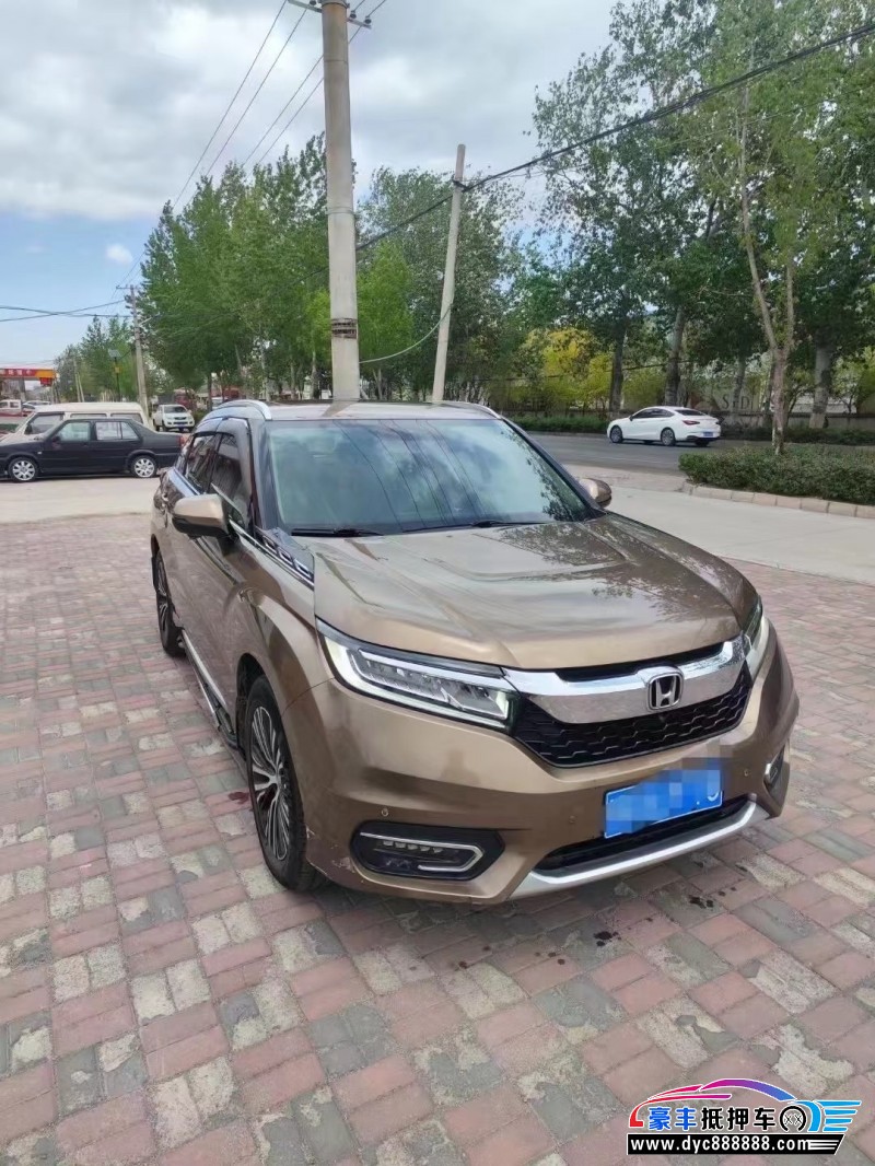 17年本田冠道轿车抵押车出售