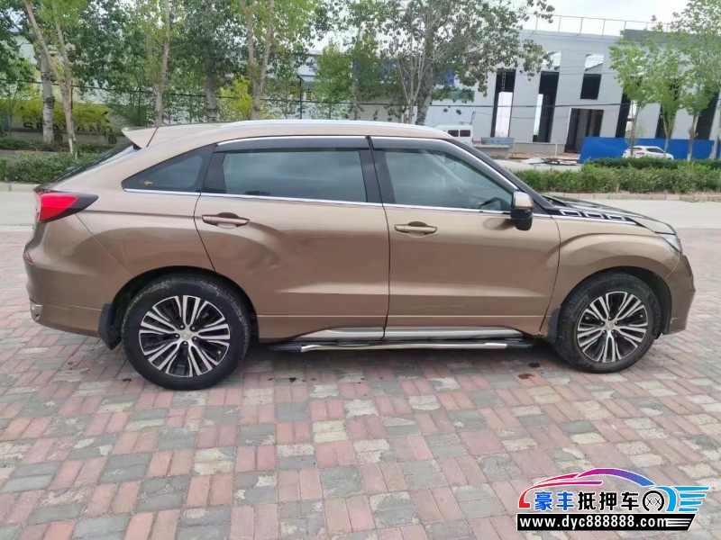 17年本田冠道轿车抵押车出售