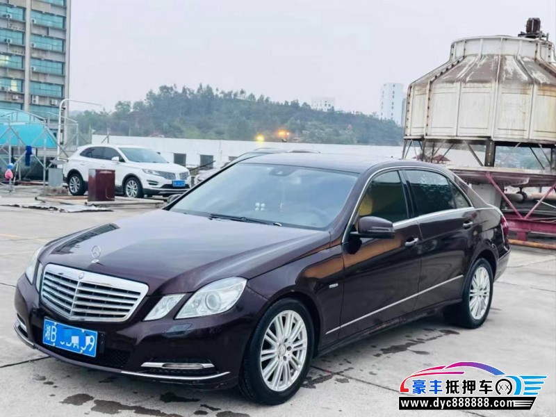 12年奔驰E轿车抵押车出售