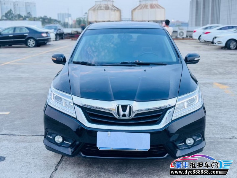 15年本田凌派轿车抵押车出售