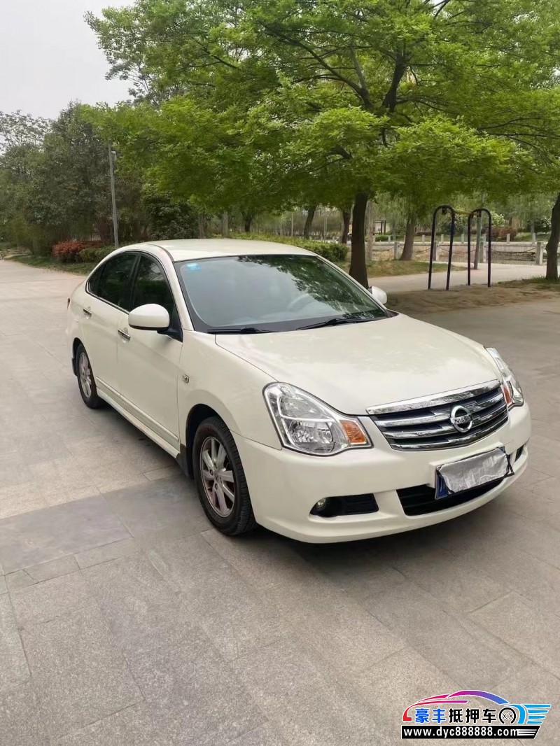 16年日产轩逸轿车抵押车出售