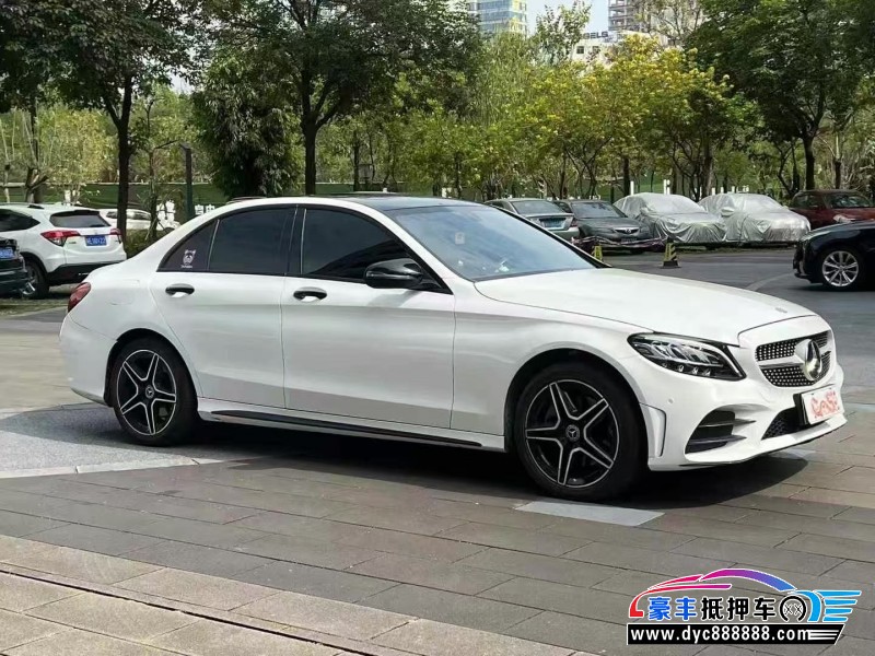 20年奔驰C轿车抵押车出售