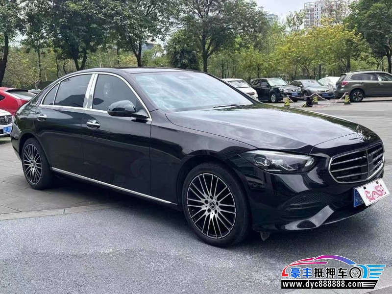 22年奔驰C轿车抵押车出售