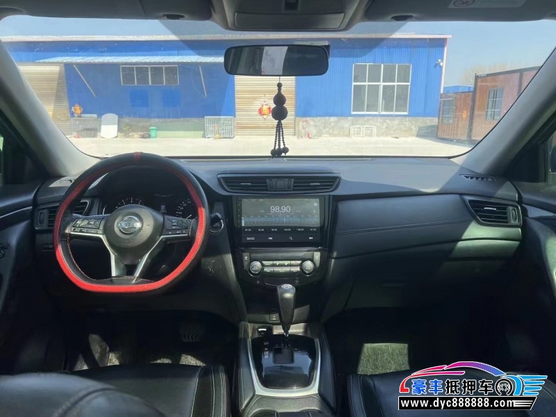 19年日产奇骏轿车抵押车出售