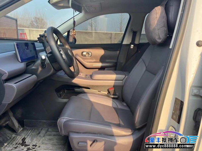 24年零跑C10轿车抵押车出售