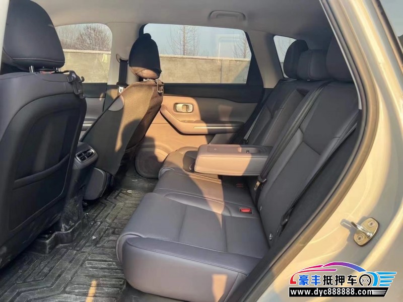 24年零跑C10轿车抵押车出售