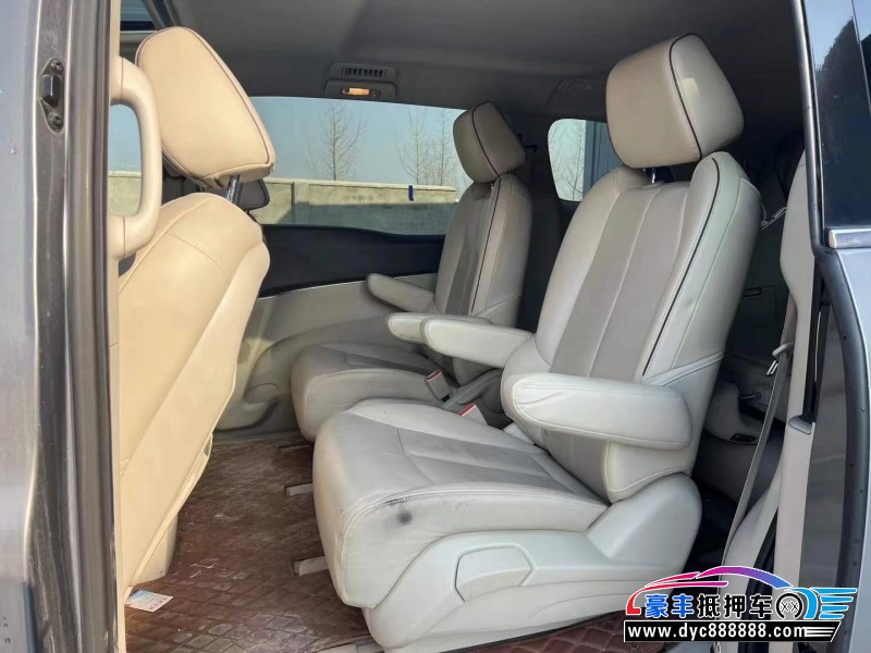 20年别克GL8轿车抵押车出售