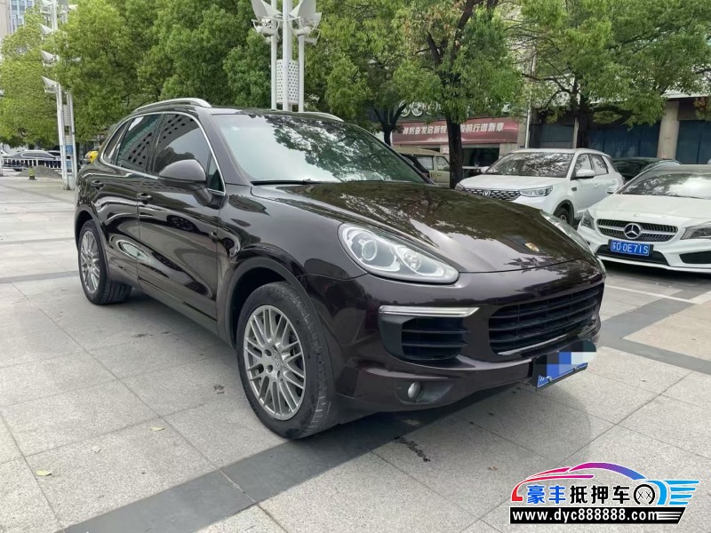 17年保时捷卡宴轿车抵押车出售