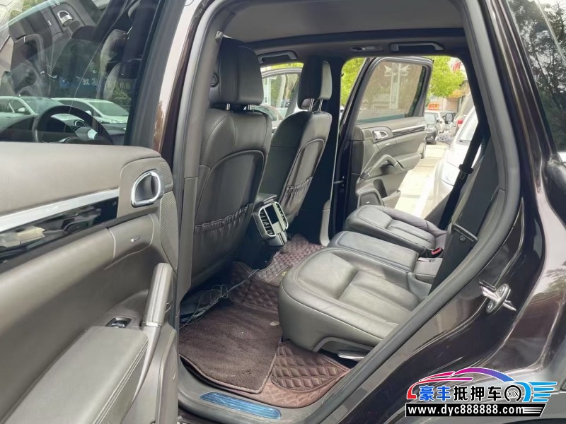 17年保时捷卡宴轿车抵押车出售