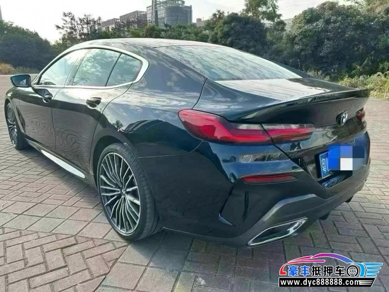 22年宝马8系轿车抵押车出售