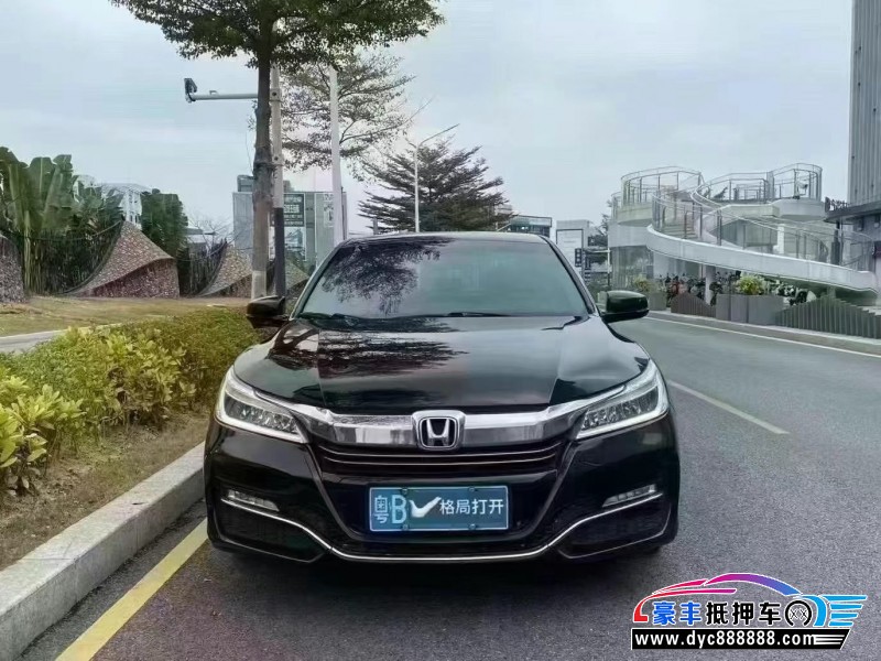 17年本田雅阁轿车抵押车出售