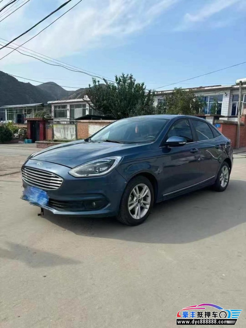 20年福特福睿斯轿车抵押车出售