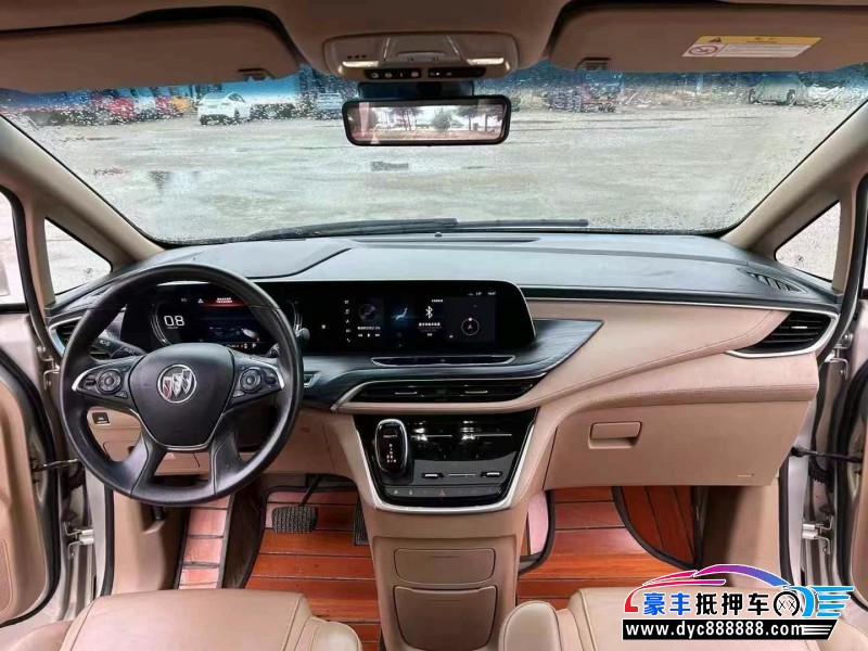 20年别克GL8轿车抵押车出售