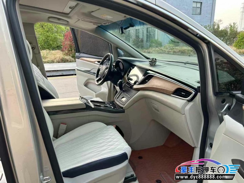 19年别克GL8轿车抵押车出售