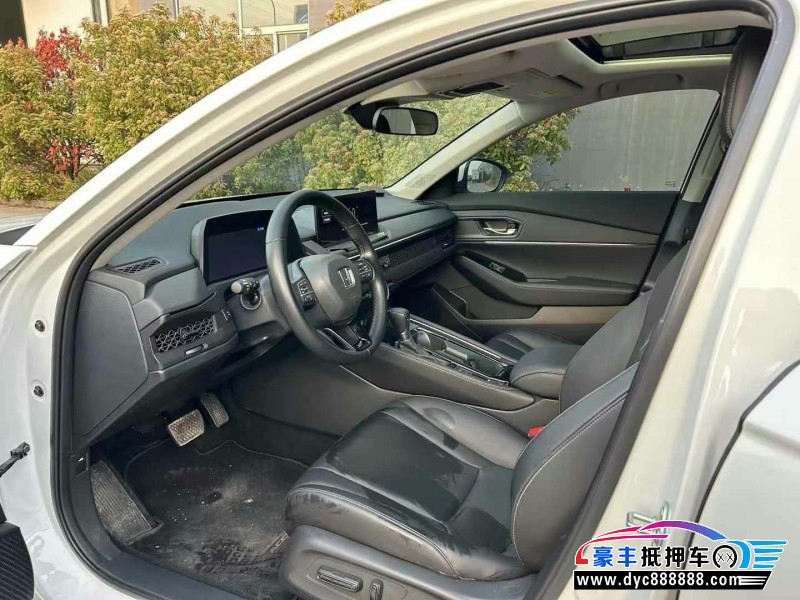 24年本田雅阁轿车抵押车出售