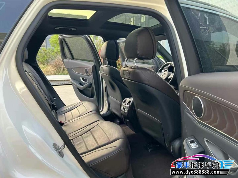 18年奔驰GLC轿车抵押车出售