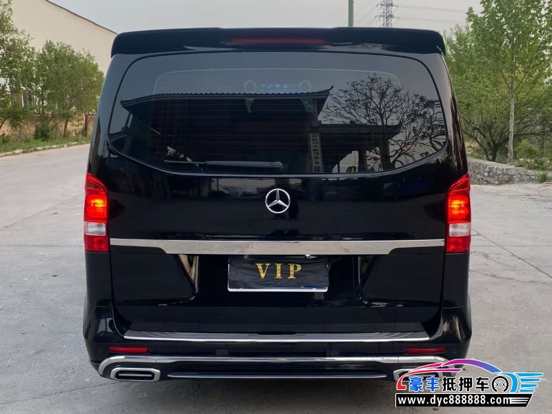 22年奔驰威霆轿车抵押车出售