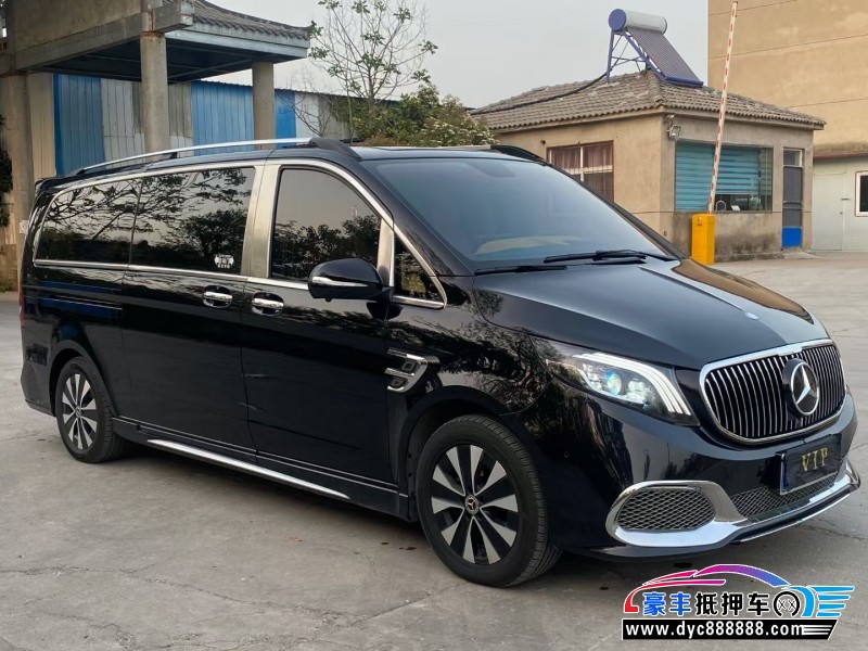 22年奔驰威霆轿车抵押车出售