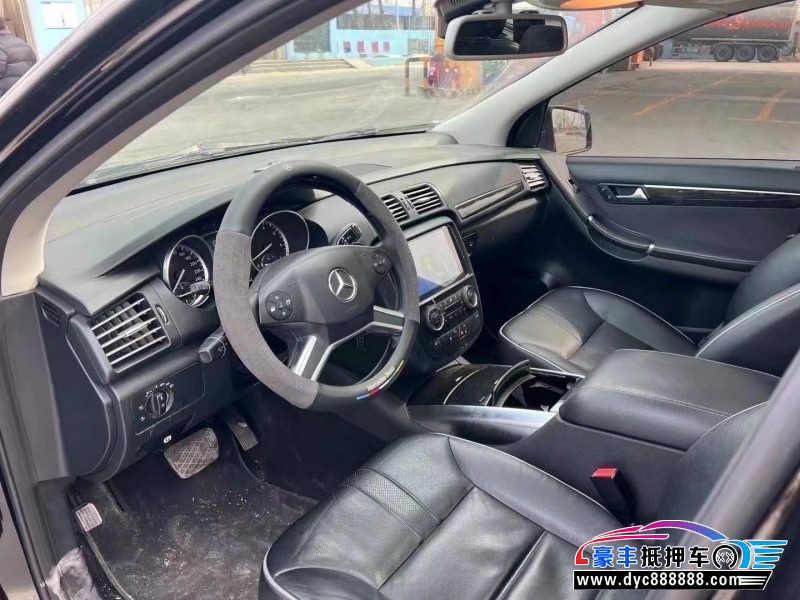 15年奔驰R轿车抵押车出售