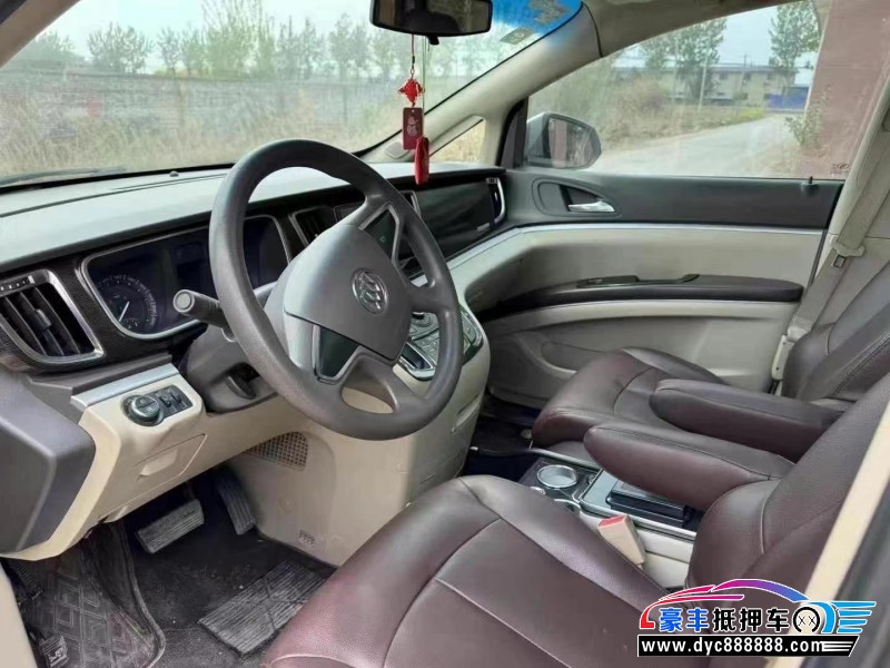 14年别克GL8轿车抵押车出售