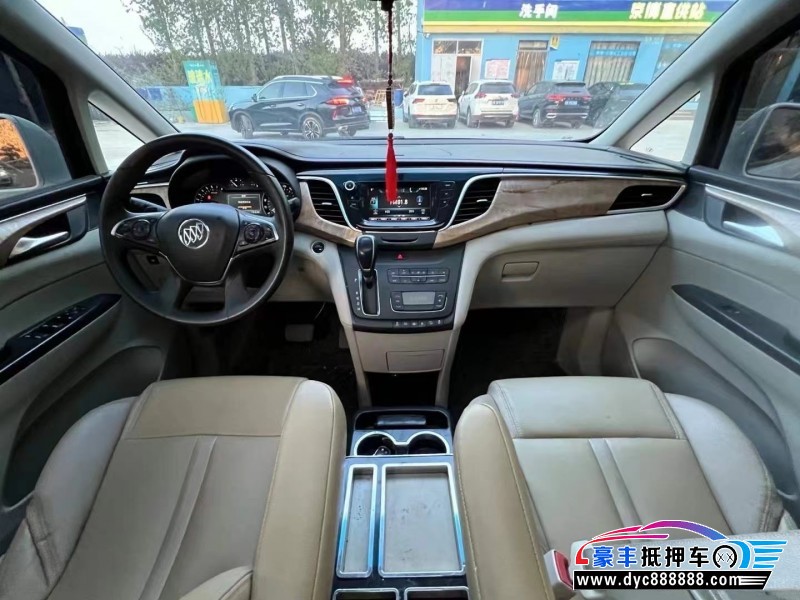 17年别克GL8轿车抵押车出售