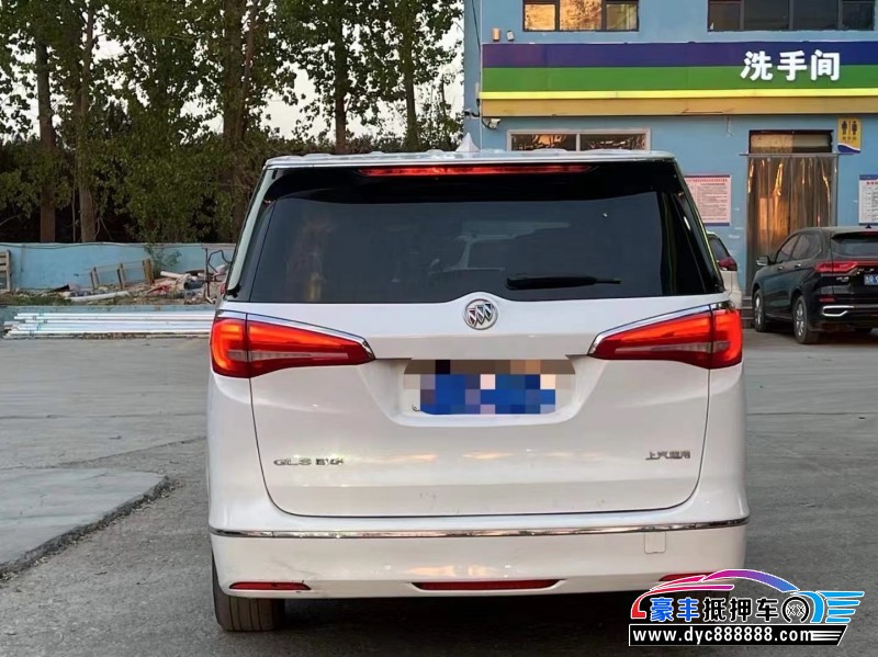 17年别克GL8轿车抵押车出售