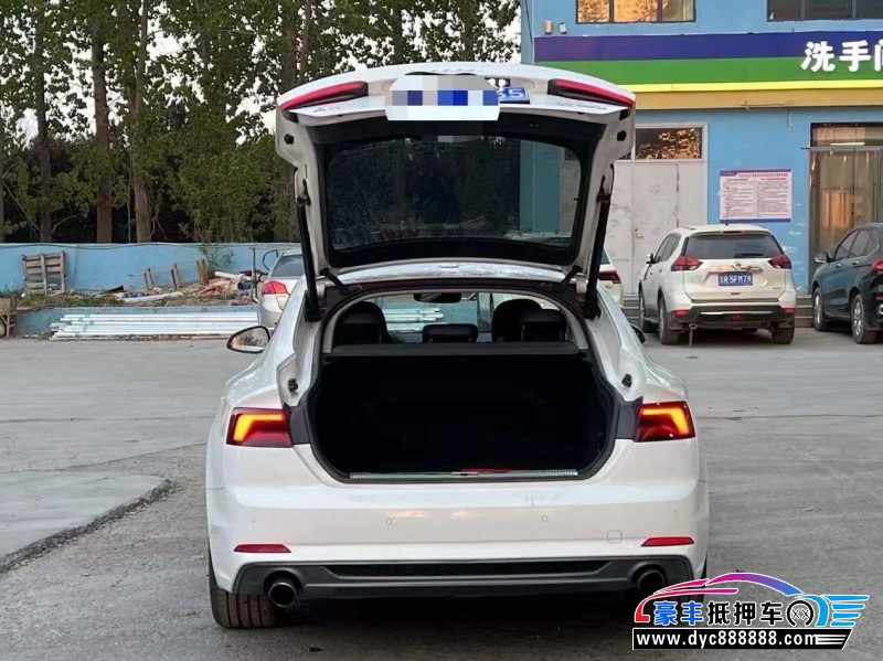 18年奥迪A5轿车抵押车出售