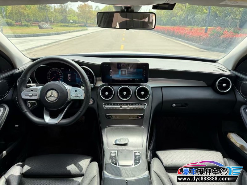 21年奔驰C轿车抵押车出售