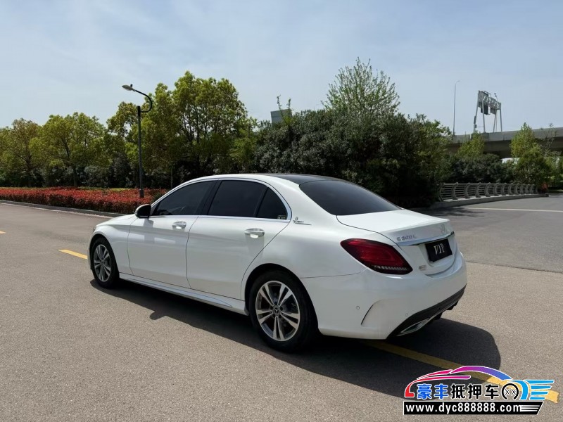 21年奔驰C轿车抵押车出售