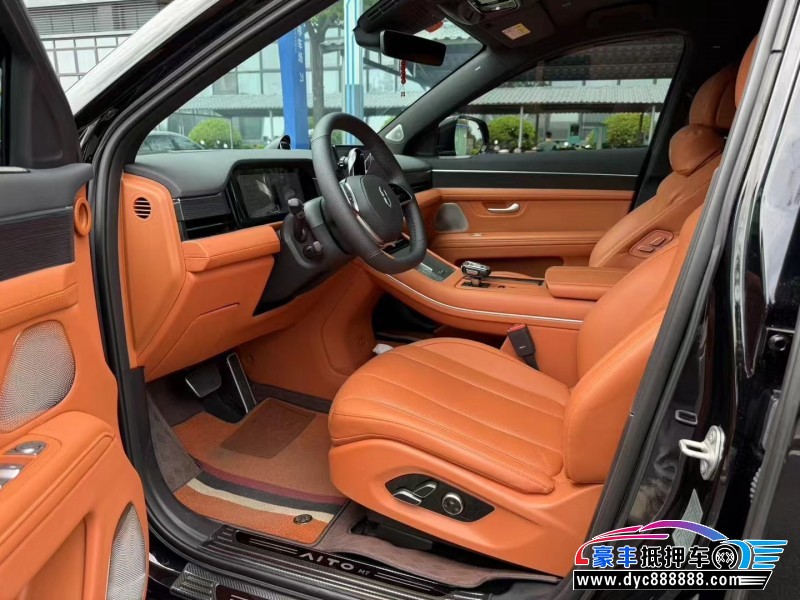 24年华为问界轿车抵押车出售