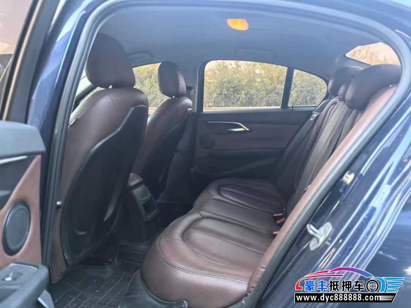 17年宝马1系轿车抵押车出售