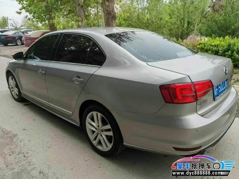 19年大众速腾轿车抵押车出售