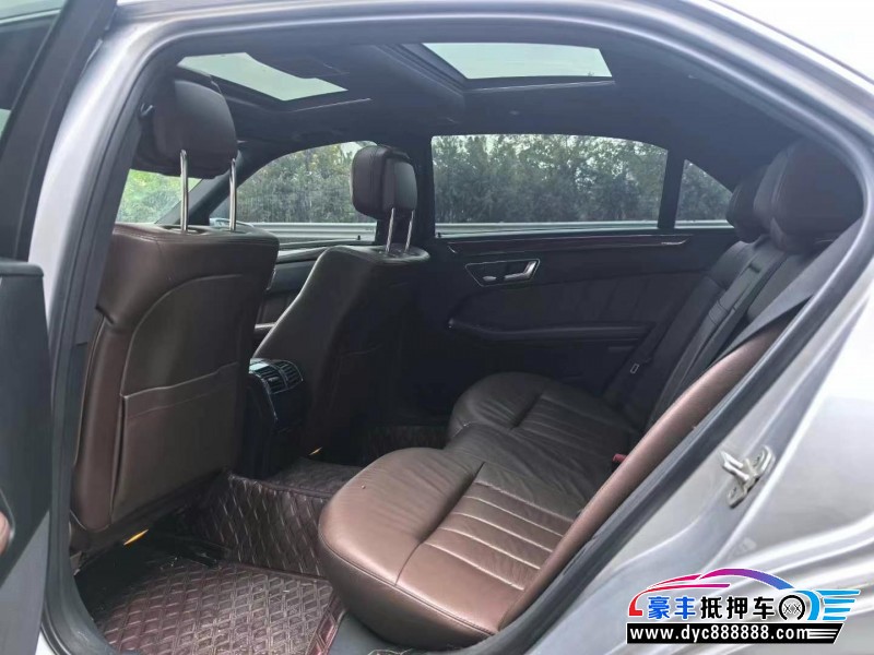 14年奔驰E轿车抵押车出售